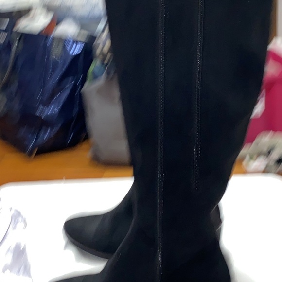 NWT AEROSOLES WO SIZE 10(left shoe) 11(right shoe) Black Knee-High Women's Boots - Picture 4 of 14